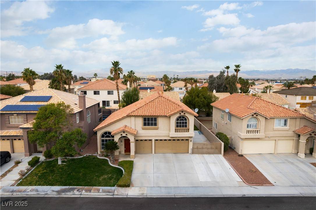 Las Vegas, NV 89183,9843 Frosty Canyon CT