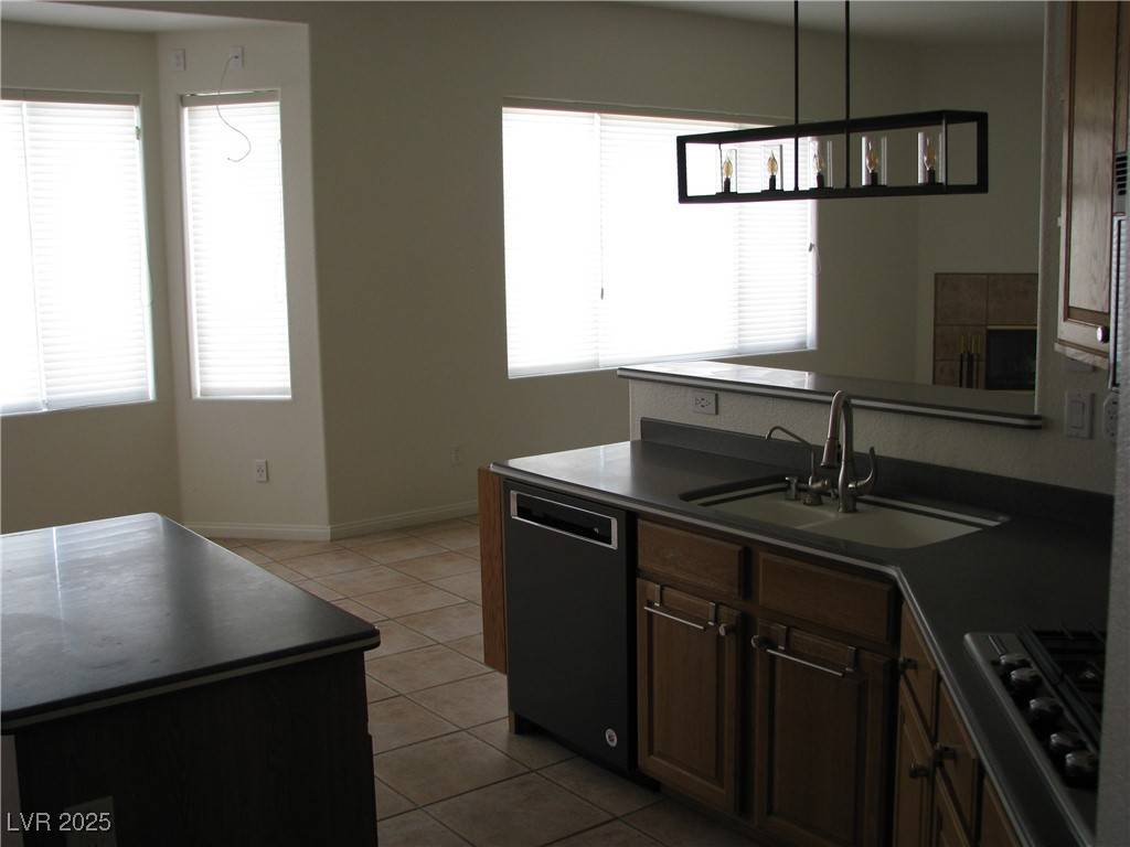 Las Vegas, NV 89134,10112 Plomosa PL