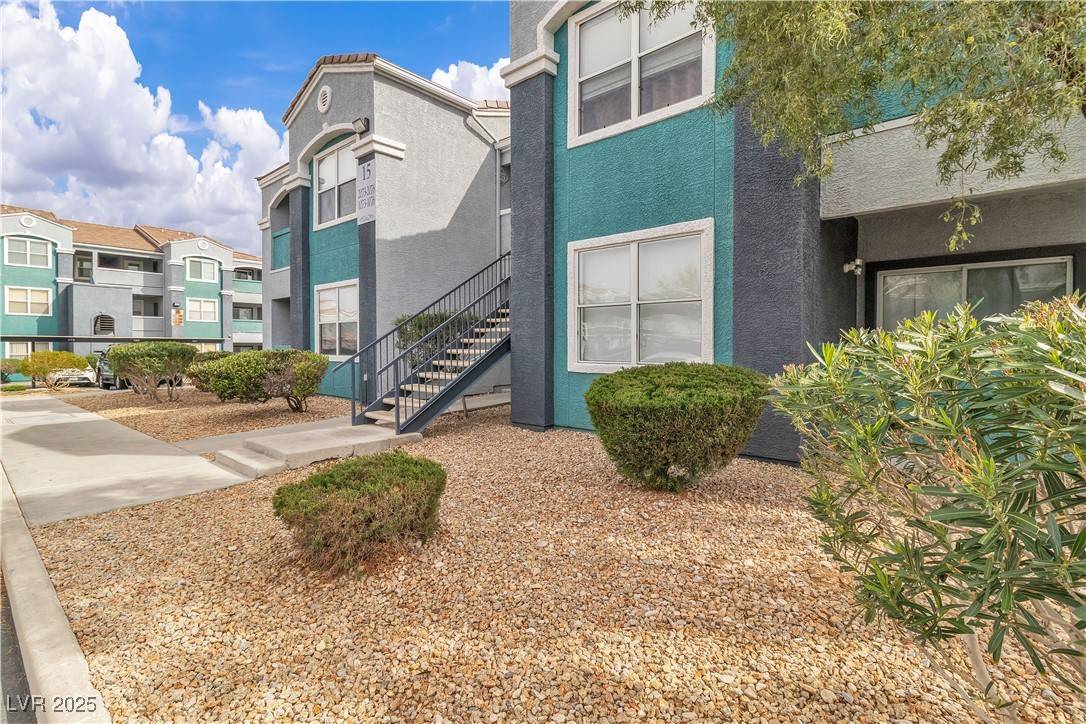 Las Vegas, NV 89149,6955 N Durango DR #1074