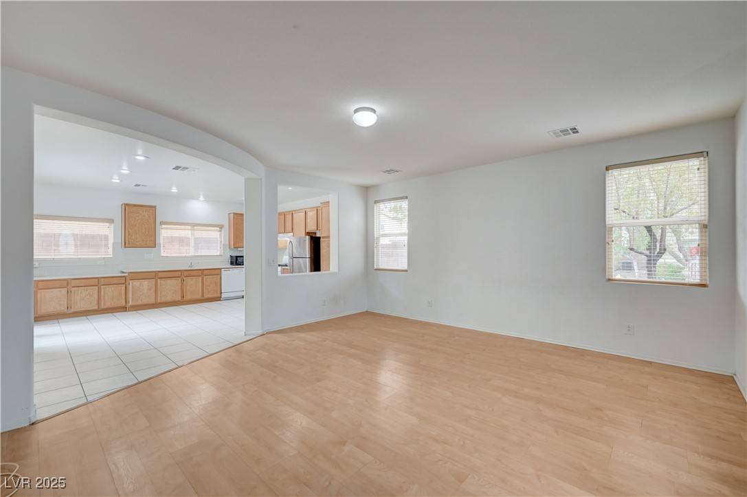 Las Vegas, NV 89183,40 Fundy AVE