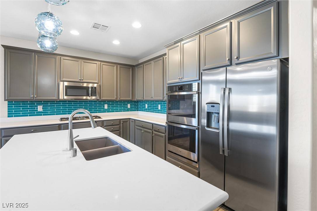 North Las Vegas, NV 89081,6033 Torciano ST