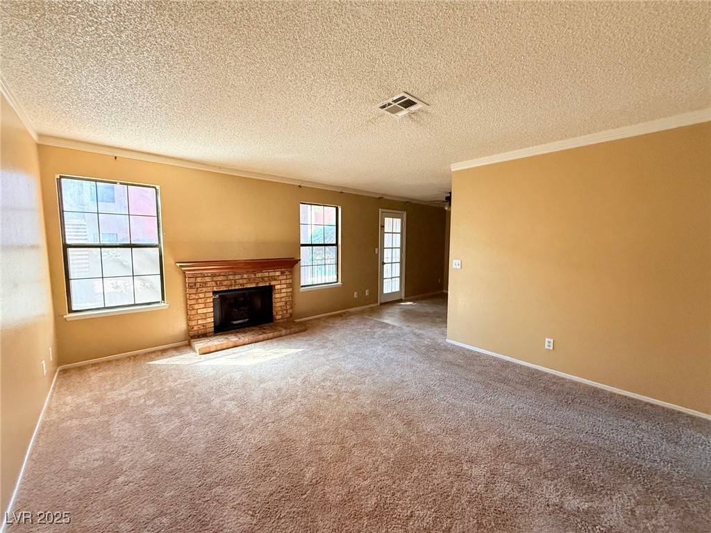 Las Vegas, NV 89103,5576 W Rochelle AVE #38B