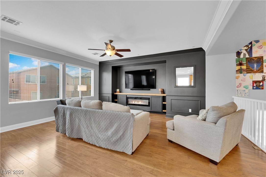 Henderson, NV 89011,765 Crimson Peak PL