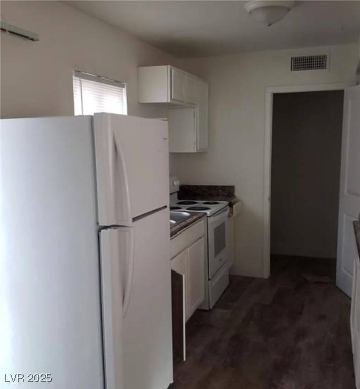 Las Vegas, NV 89119,5126 Golden LN #A