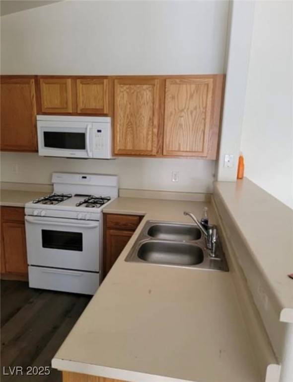Henderson, NV 89011,6425 EXTREME SHEAR AVE #101
