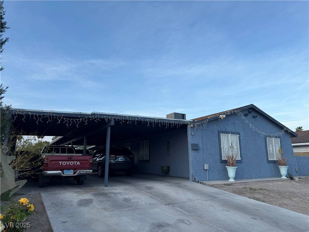 Las Vegas, NV 89101,2305 Theresa AVE