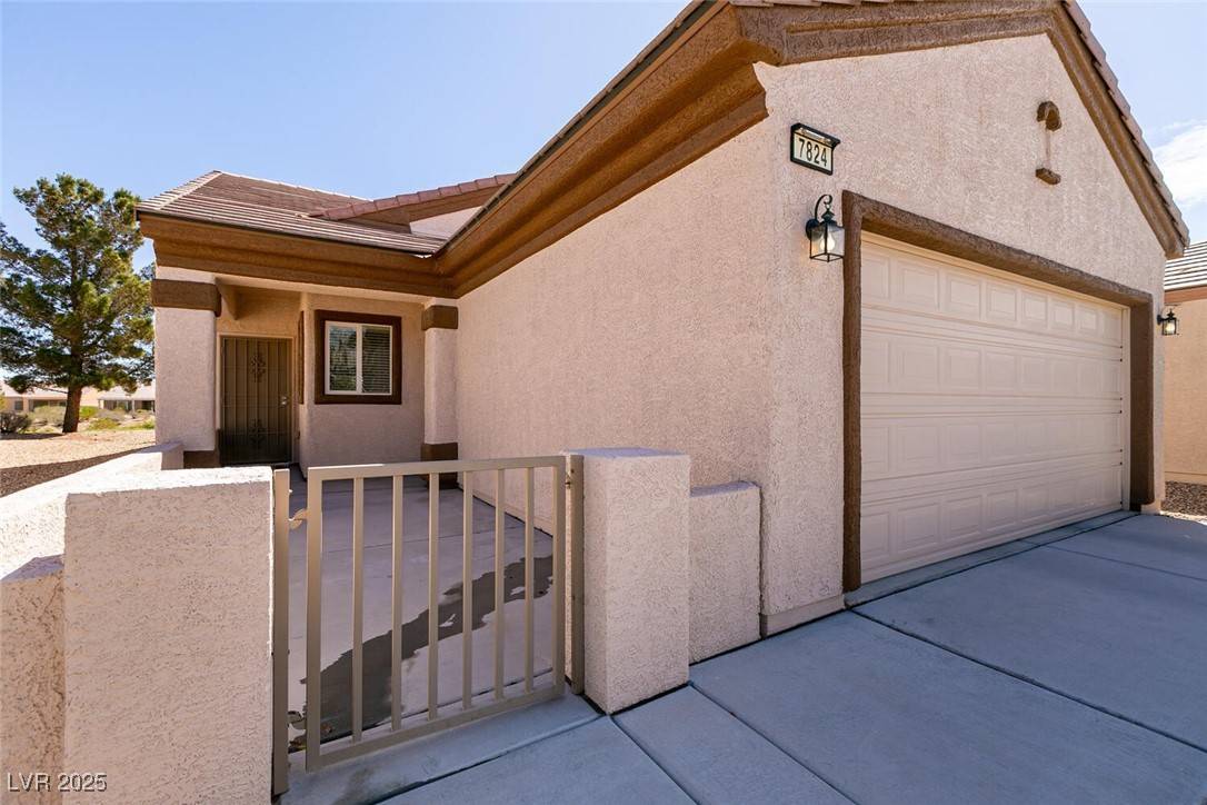 North Las Vegas, NV 89084,7824 Pine Warbler WAY