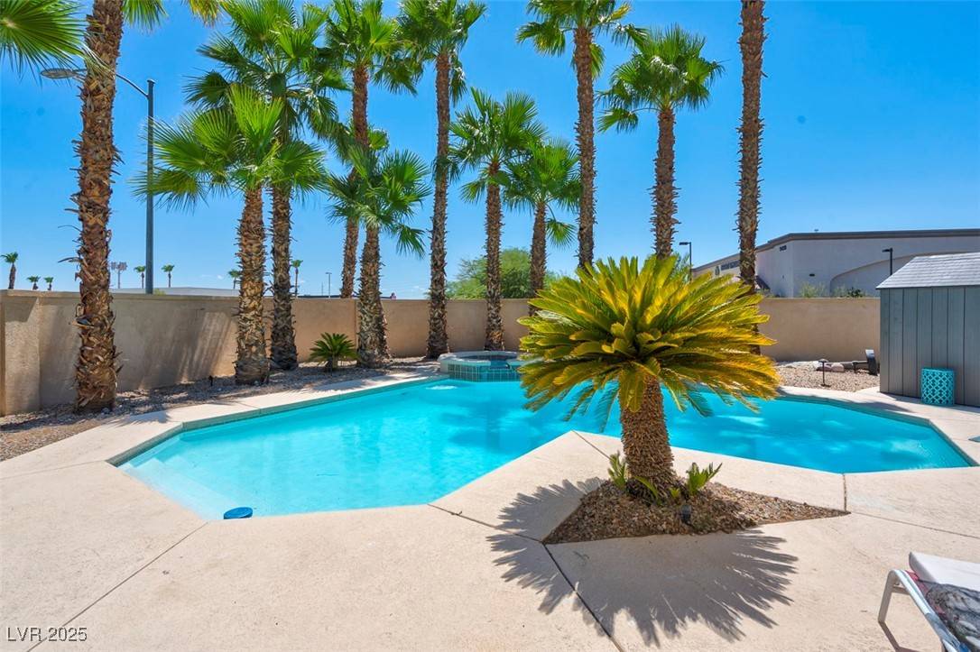 Las Vegas, NV 89117,2290 Casa Bella CT