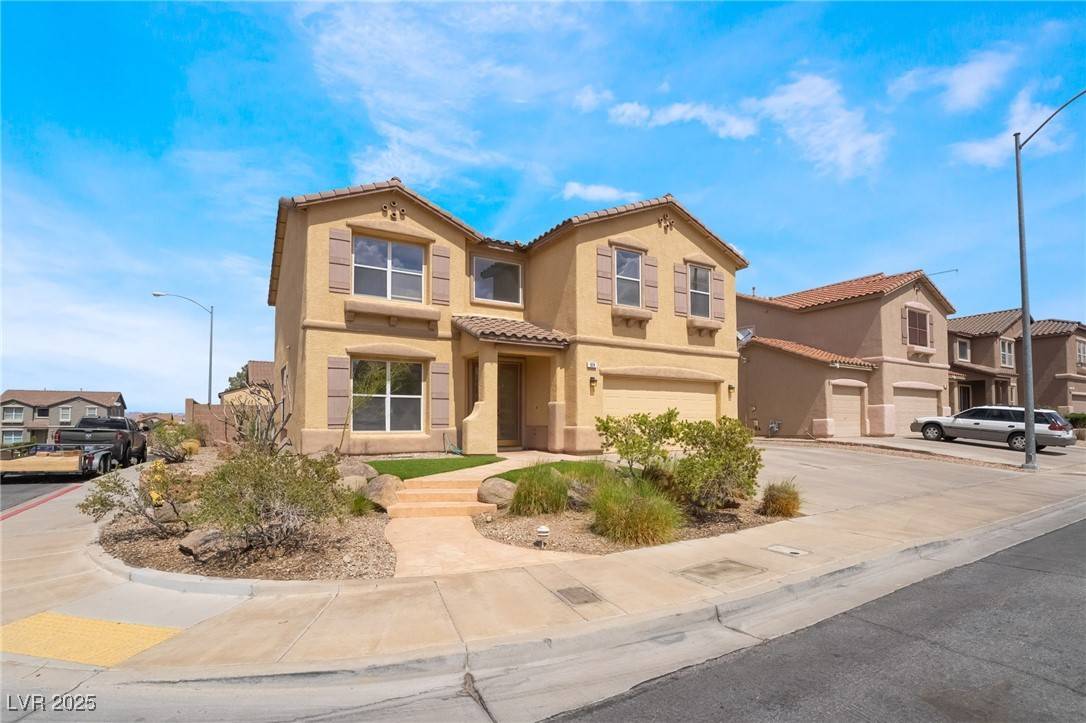 Henderson, NV 89015,824 Bussora Rose DR