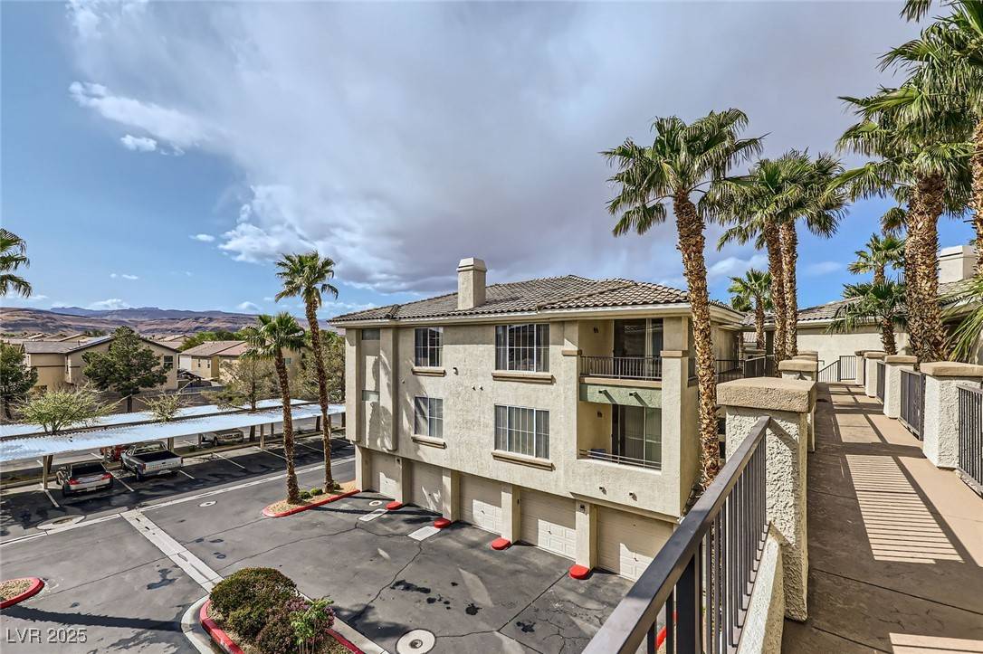 Las Vegas, NV 89113,7151 S Durango DR #312