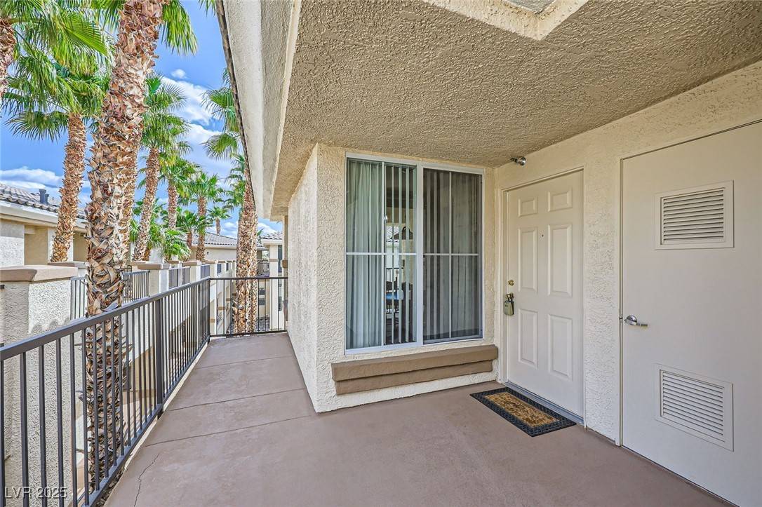 Las Vegas, NV 89113,7151 S Durango DR #312