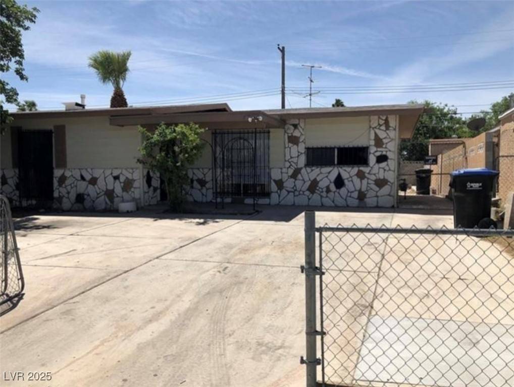 North Las Vegas, NV 89030,725 Miller AVE