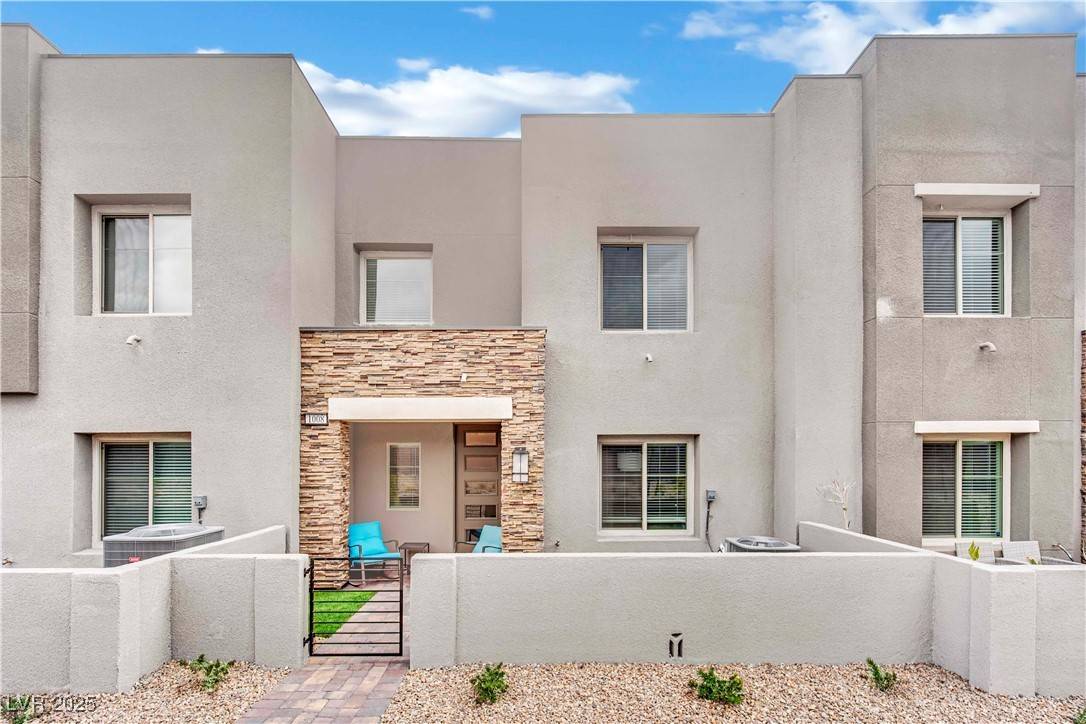 Las Vegas, NV 89138,600 N Carriage Hill DR #1008