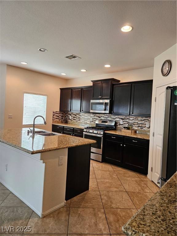 Las Vegas, NV 89166,8088 Smoking Jacket PL