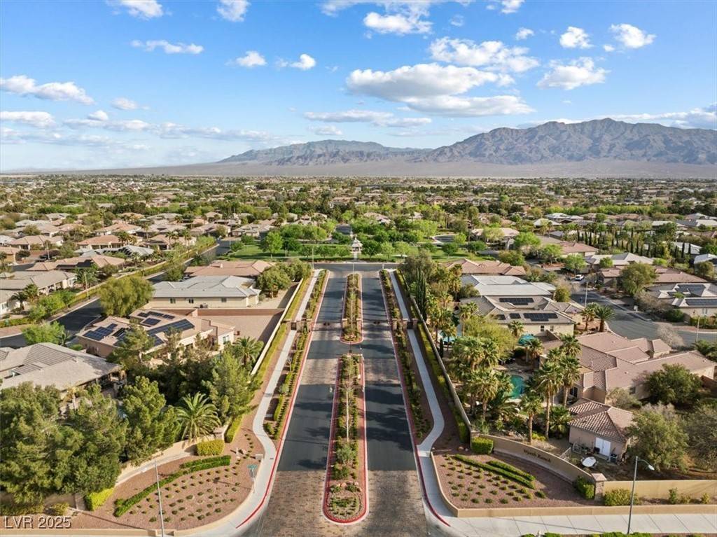 Las Vegas, NV 89131,6895 Kelp Ledge CT