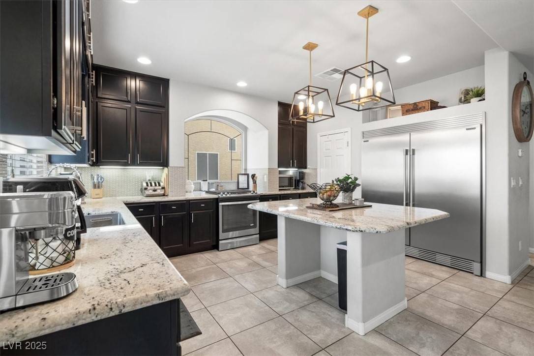Las Vegas, NV 89141,9768 Fox Estate ST