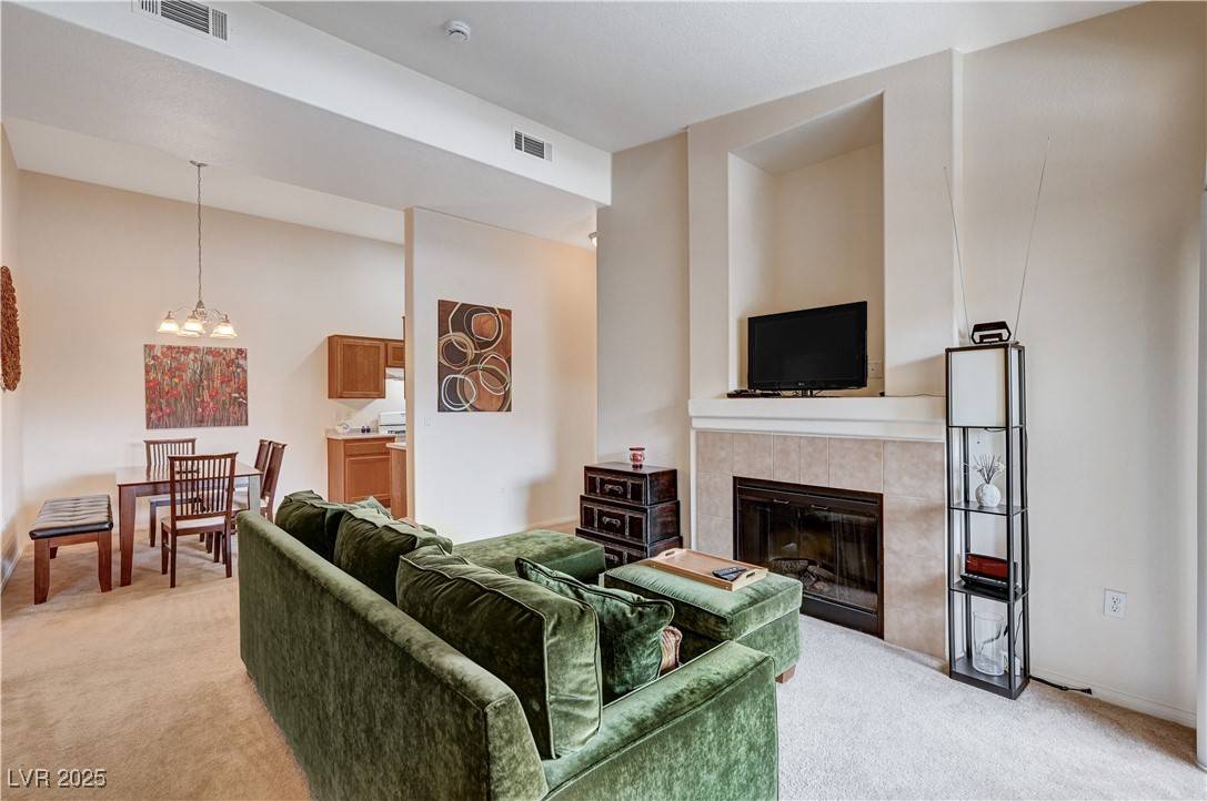 Las Vegas, NV 89113,8985 S Durango DR #2014