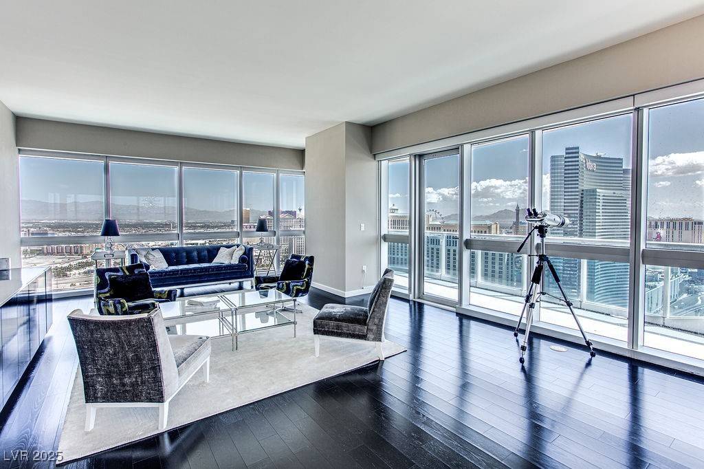 Las Vegas, NV 89103,4471 Dean Martin DR #3710