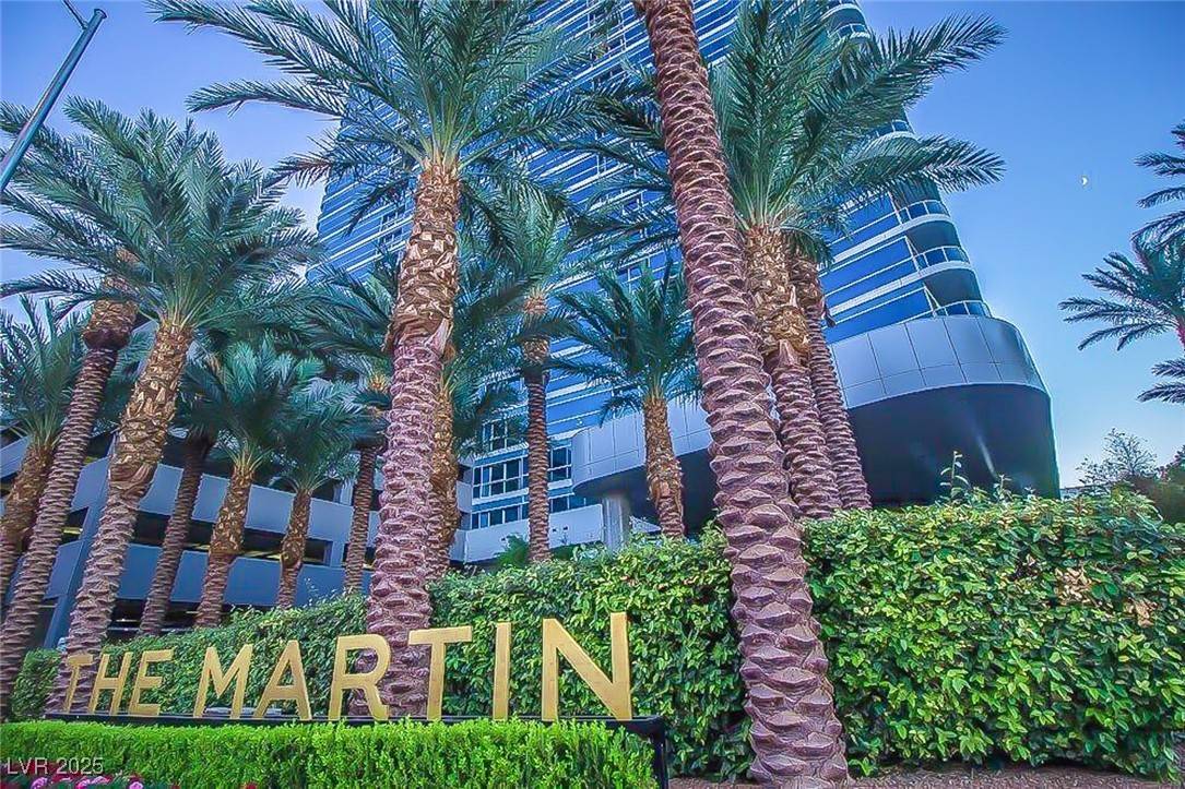 Las Vegas, NV 89103,4471 Dean Martin DR #1001