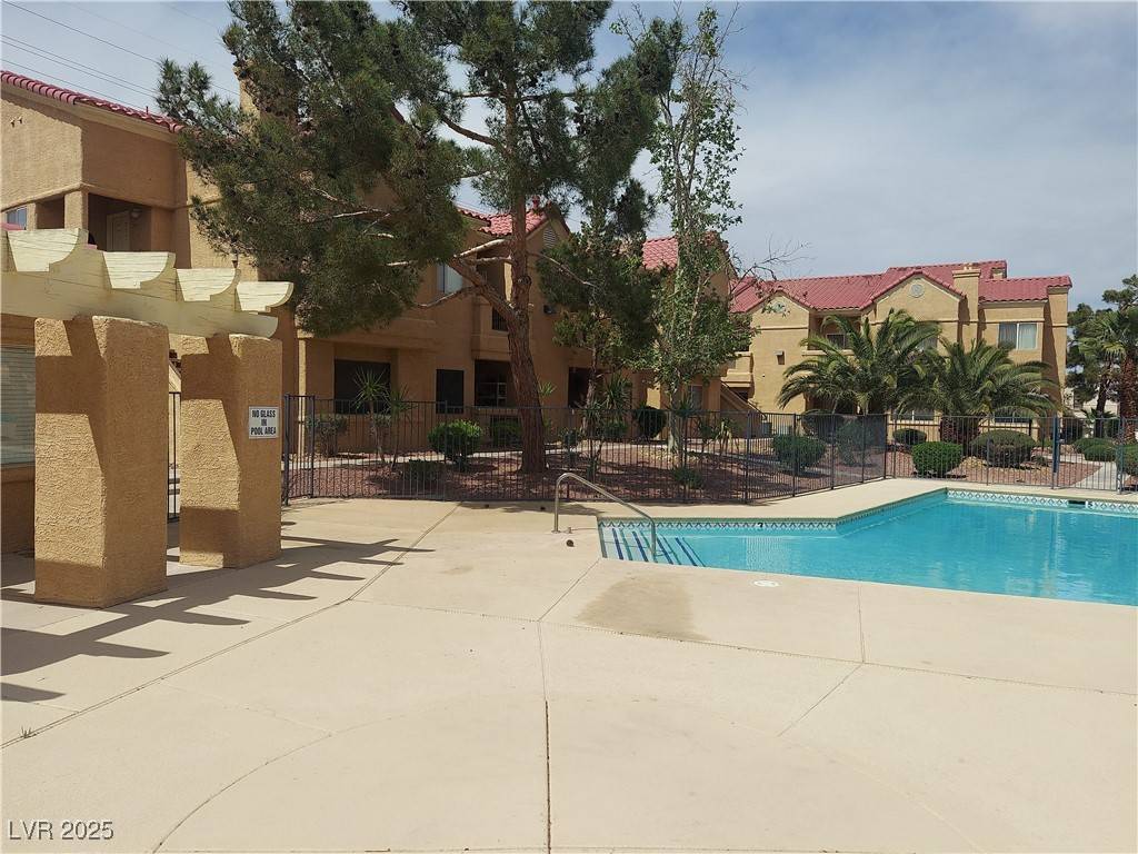 Las Vegas, NV 89145,900 Heavenly Hills CT #219