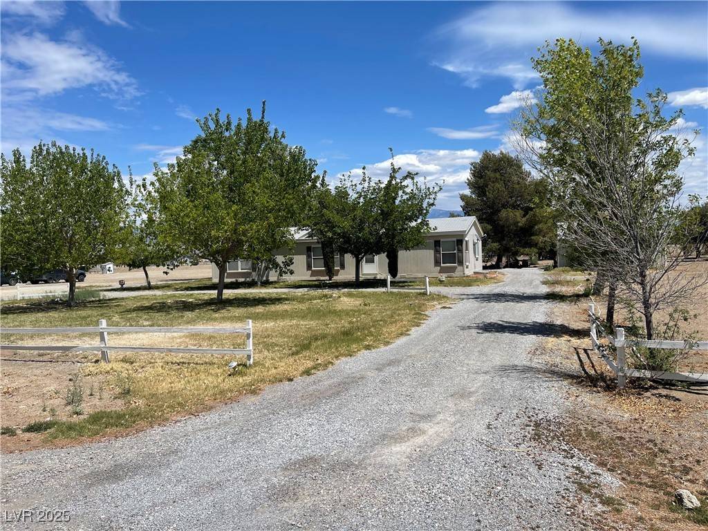 Pahrump, NV 89048,581 Cynthia ST