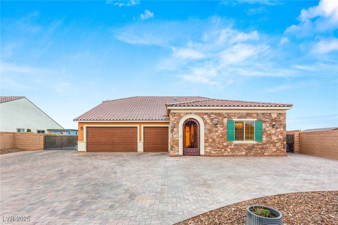 Las Vegas, NV 89113,9096 BECKET RANCH CT