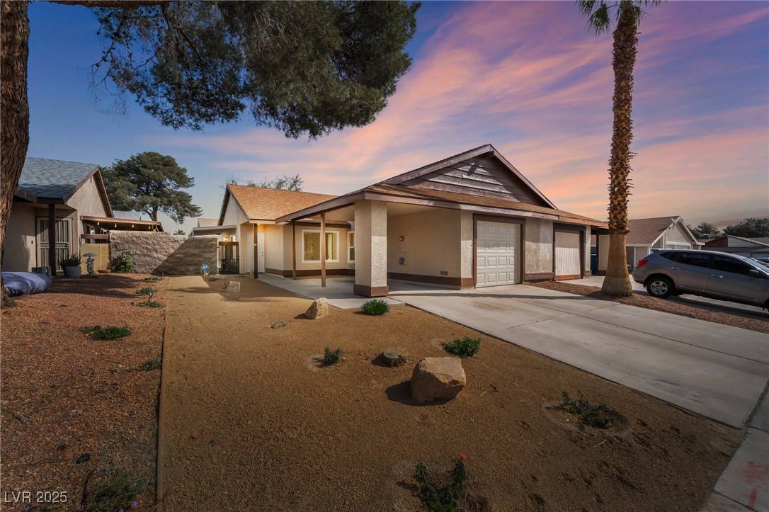Las Vegas, NV 89147,6968 Royal Meadow PL
