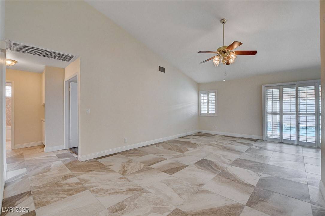Las Vegas, NV 89103,4186 Walhaven CT