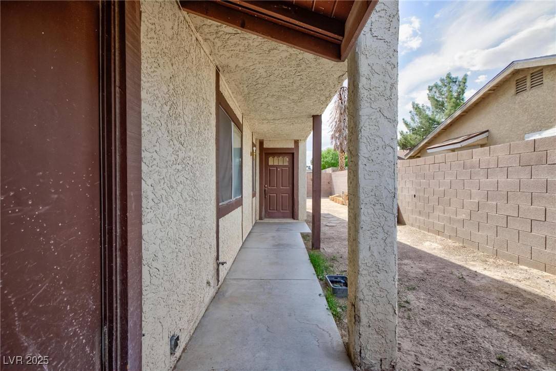 Las Vegas, NV 89115,3939 Jontue ST