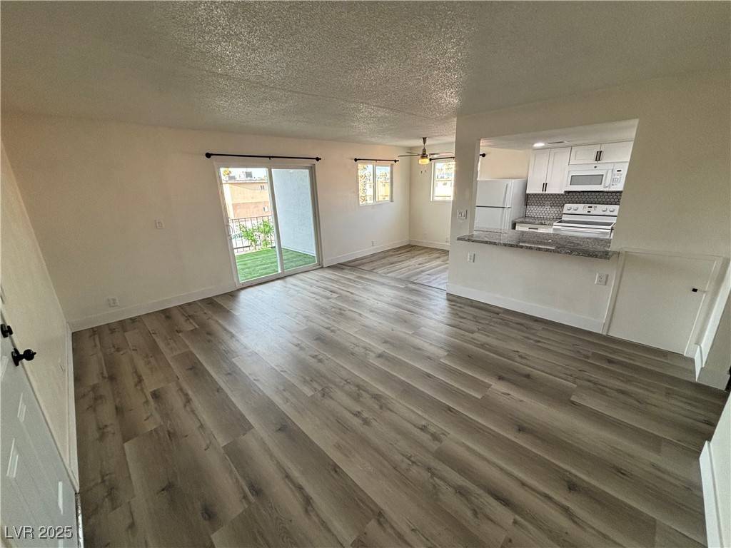 Las Vegas, NV 89119,529 Kolson CIR #D