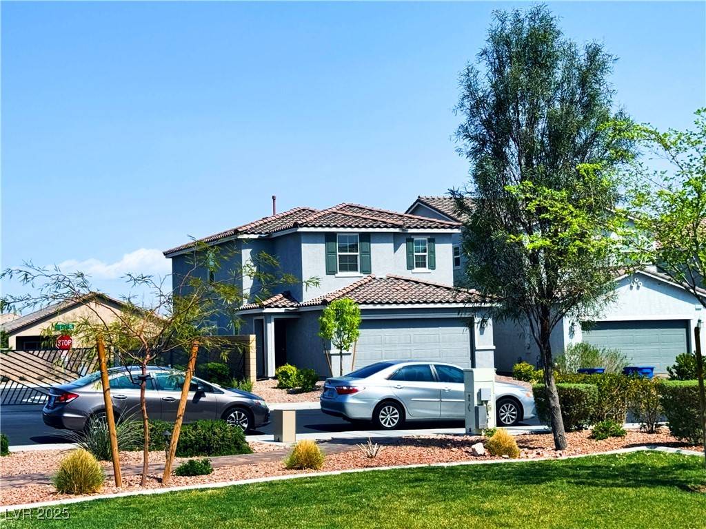 Las Vegas, NV 89148,8694 Glen Echo AVE