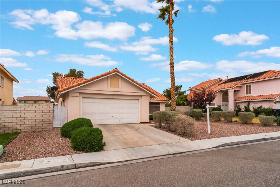 North Las Vegas, NV 89031,1335 Heather Oaks WAY