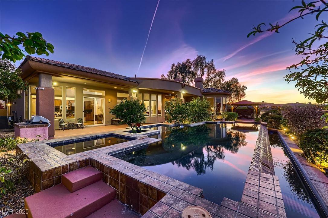 Henderson, NV 89052,4 Dry Brook TRL