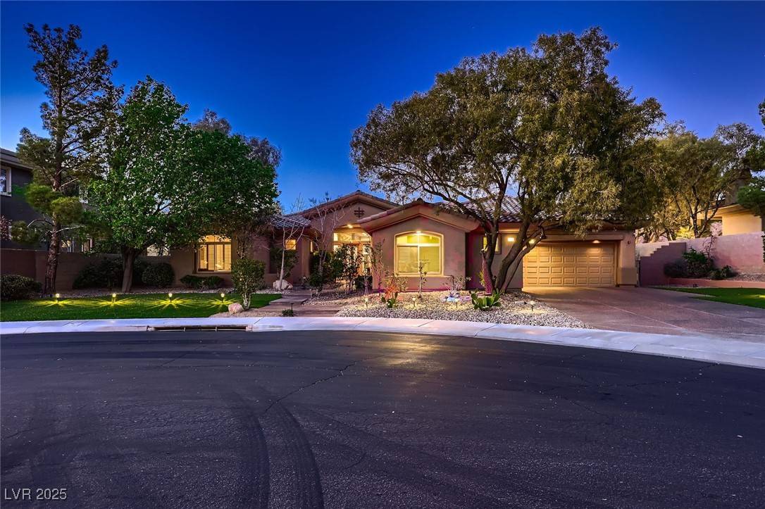 Henderson, NV 89052,4 Dry Brook TRL