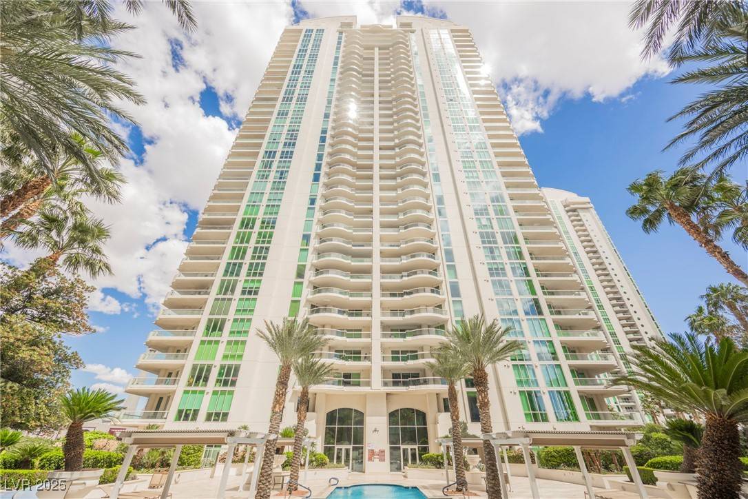 Las Vegas, NV 89109,2747 Paradise RD #2606