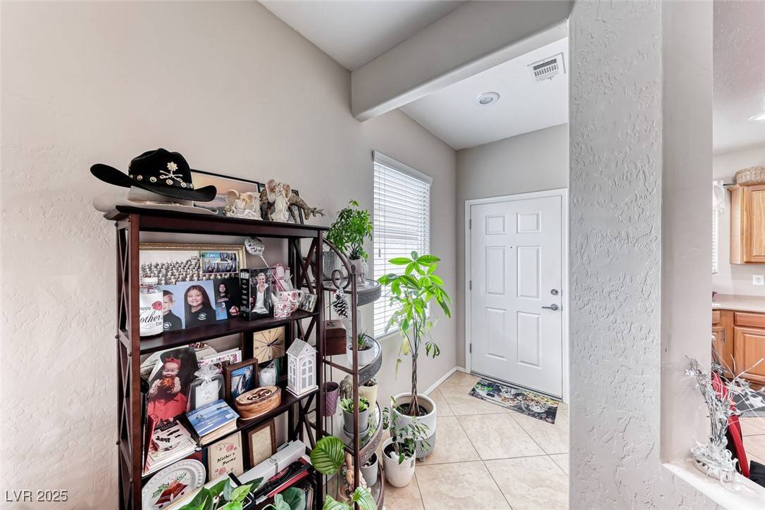 Henderson, NV 89044,2561 Cosmic Dust ST