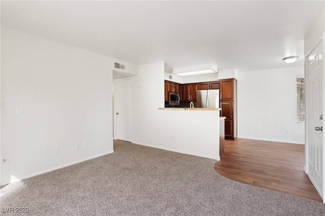 Las Vegas, NV 89120,3225 Casey DR #203