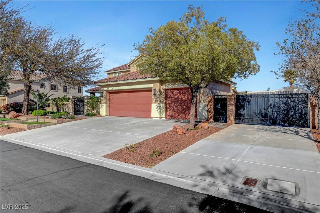 Las Vegas, NV 89129,4108 Freel Peak CT