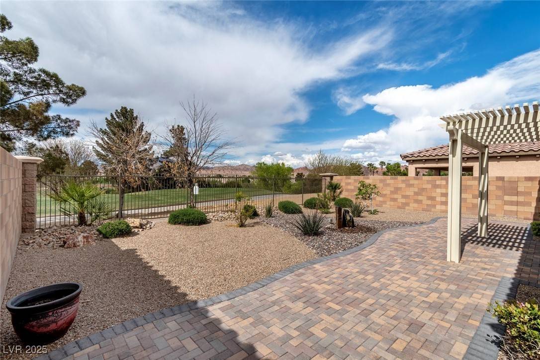 Henderson, NV 89011,276 Via Della Fortuna