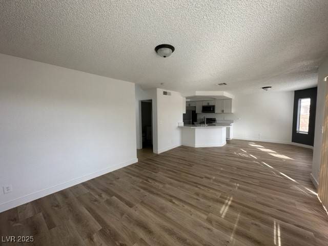 Henderson, NV 89074,102 Elegante WAY