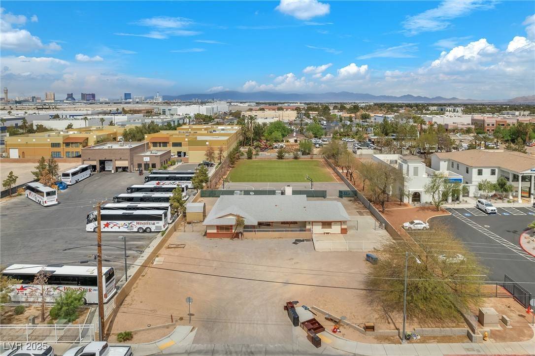 Las Vegas, NV 89119,2130 E Maule AVE