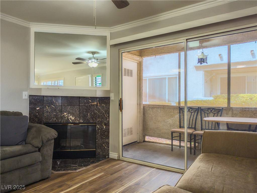 Las Vegas, NV 89120,5253 Caspian Springs DR #104