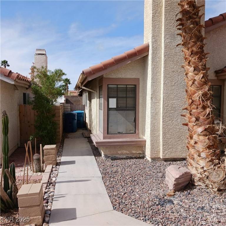 Las Vegas, NV 89147,7547 Kalmalii AVE