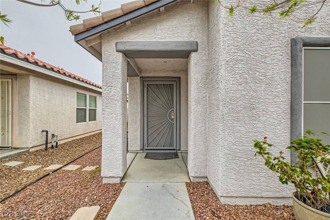 Las Vegas, NV 89131,5012 Naff Ridge DR
