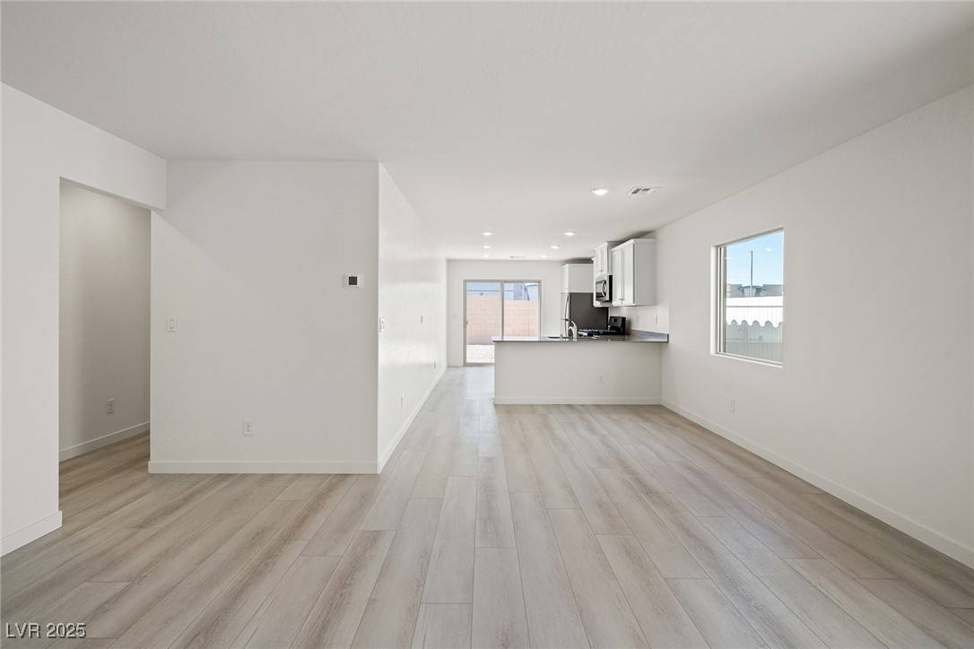 Las Vegas, NV 89156,2618 Lily Point ST