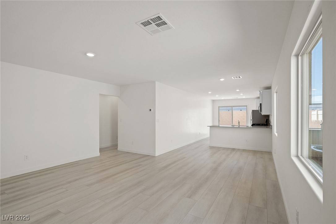 Las Vegas, NV 89156,2618 Lily Point ST
