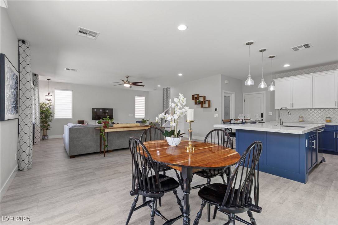 Las Vegas, NV 89129,3268 Grayson Lake CT