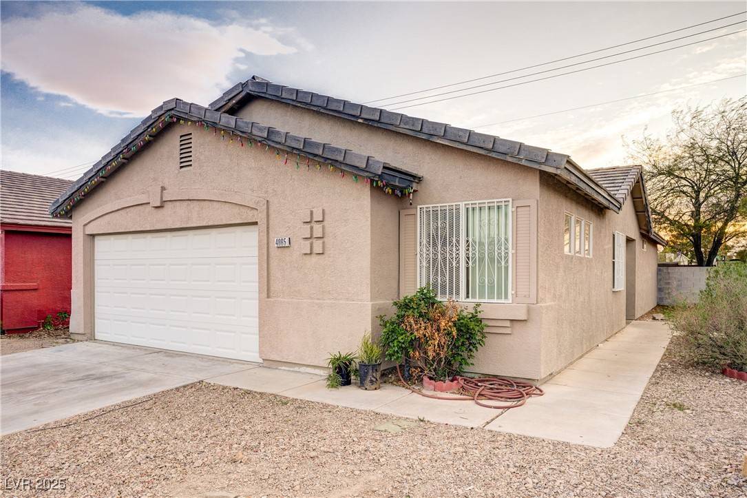 Las Vegas, NV 89115,4065 Petya ST