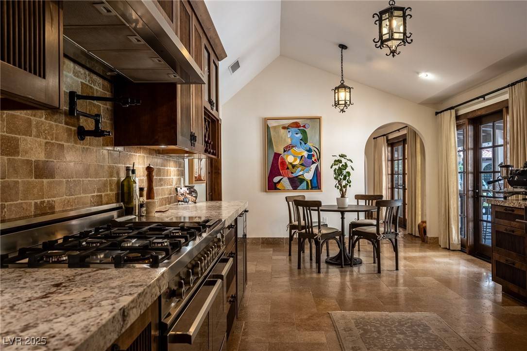 Las Vegas, NV 89107,1450 Rancho CIR