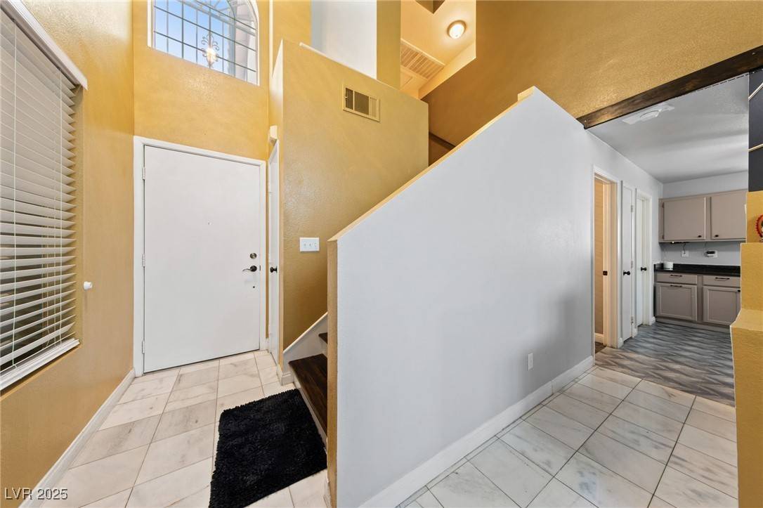 Las Vegas, NV 89115,4617 Baby Bird LN
